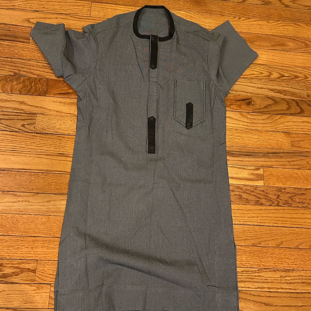 Men's Gray Short Sleeve Shirt